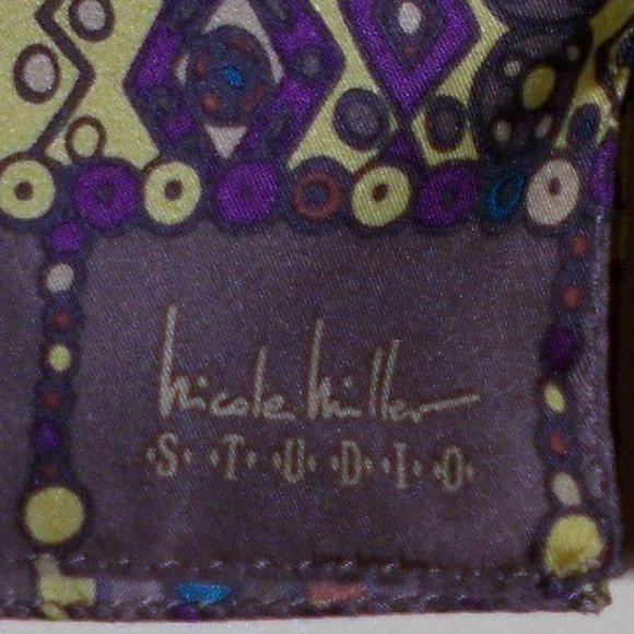 VTG 100% SILK Nicole Miller STUDIO Women's Scarf NWOT - Picture 7 of 9